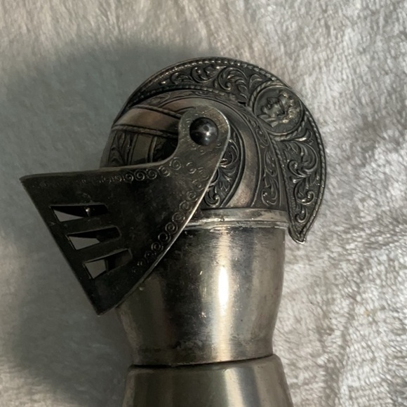 Silver Knight Helmet vintage Bottle Stopper medieval - Picture 2 of 5
